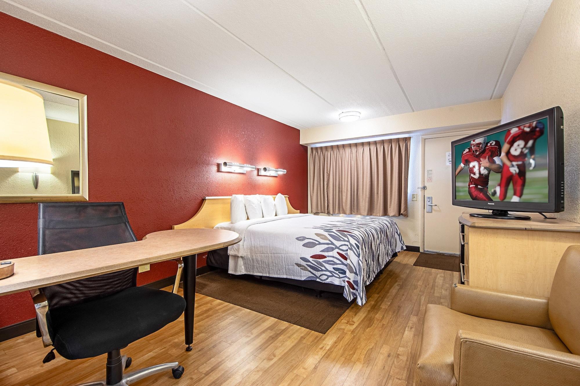 Red Roof Inn Akron Bagian luar foto