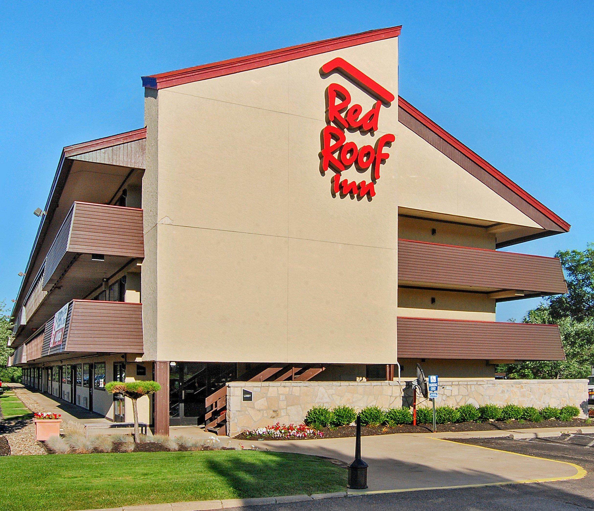 Red Roof Inn Akron Bagian luar foto